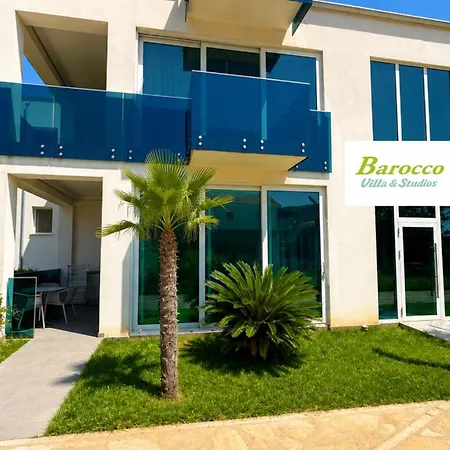 Hotel Barocco & *